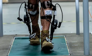Armata SUA testează o pereche de ghete exoschelet. Cum ar putea ajuta tehnologia soldații