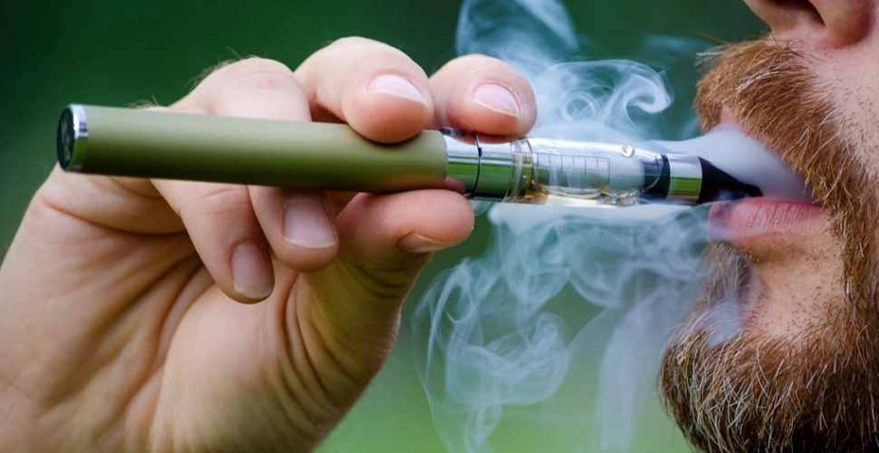 Ţigarete electronice vs ţigări obişnuite:ce arată rezultatele unui studiu recent?
