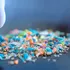 Microplasticele din corpul uman: descoperire alarmantă sau rezultate științifice discutabile?