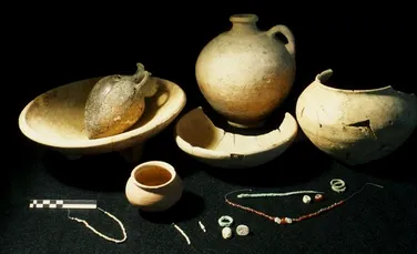 Cosmetice şi bijuterii vechi de 5.000 de ani dezvăluie bogăţia celebrului oraş străvechi Ierihon, menţionat în Biblie