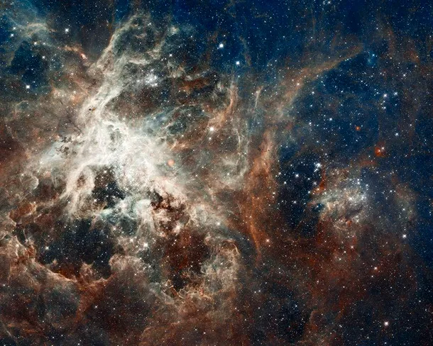 Cele mai bune imagini din astronomie surprinse în anul 2012