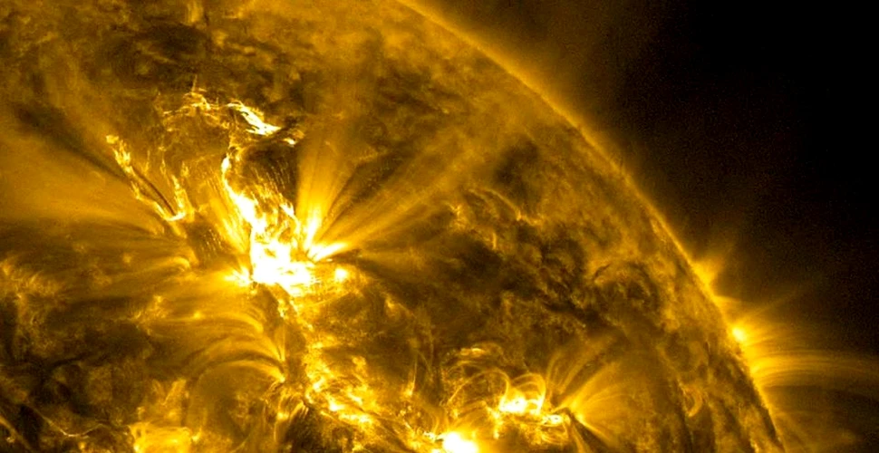 Liniile de forţă ale câmpului magnetic solar, surprinse pentru prima dată de NASA într-un videoclip. În mod normal, acestea nu pot fi observate cu ochiul liber  – VIDEO