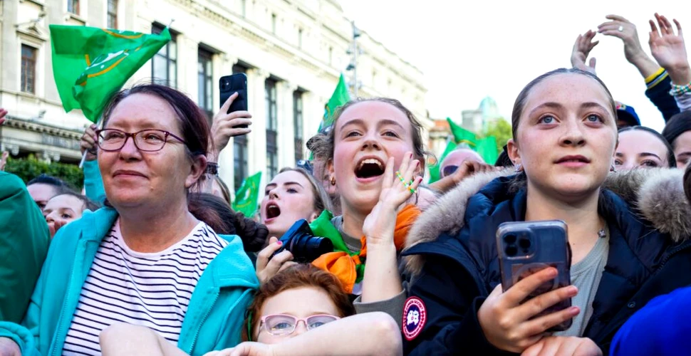 Irlanda ar putea elimina sintagma „locul femeii este în casă” din Constituție