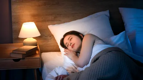 Studiu: riscul de boli cardiovasculare crește din cauza expunerii la lumină noaptea