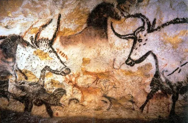 Bouri pictaţi pe frescele rupestre de la Lascaux