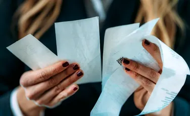 Pericolul ascuns: De ce nu este bine să punem mâna pe chitanțe?