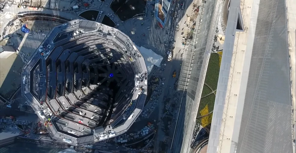 ”Cuierul din coaste”, construcţia fabuloasă dintr-un centru financiar din SUA – VIDEO