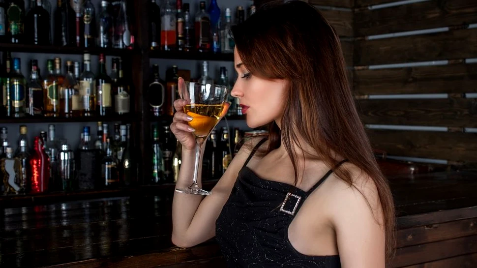 De ce consumăm alcool dacă ştim ce efecte negative are asupra noastră? Experţii au găsit răspunsul