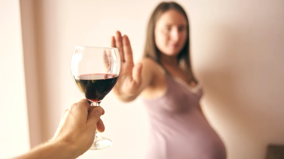 Consumul de alcool înainte și în timpul sarcinii schimbă forma feței copiilor