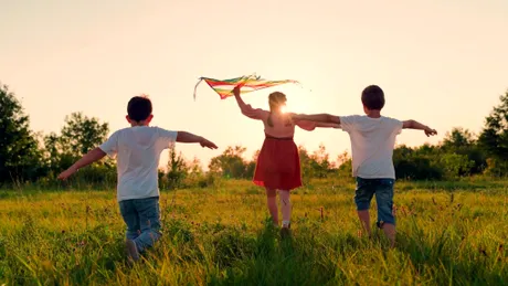 De ce verile din copilărie păreau nesfârșite?