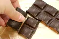 Ciocolata neagră reduce riscul de hipertensiune