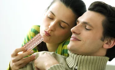 Ce efect are pilula anticoncepţională asupra vieţii amoroase a femeilor? Cercetătorii au descoperit un aspect complet necunoscut până acum