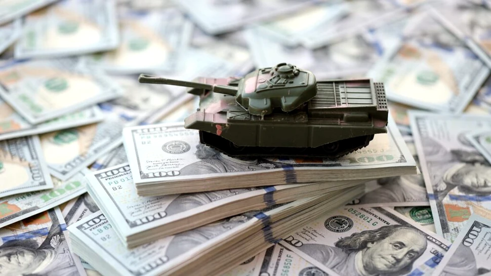 Puțin peste jumătate dintre americani se opun sprijinului militar pentru Ucraina