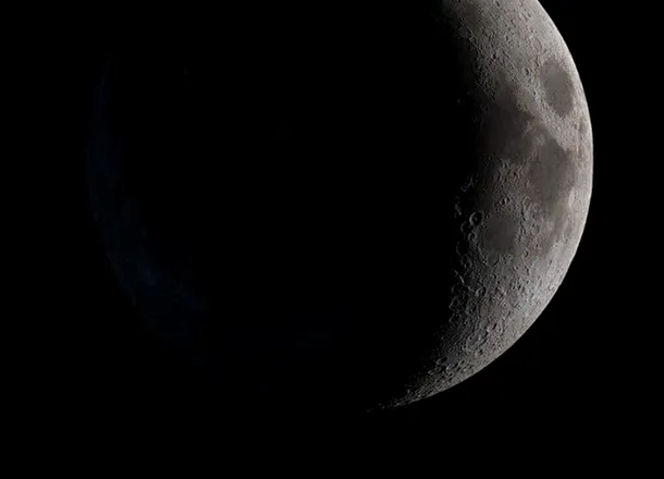 Rocile aduse de misiunile Apollo dezvăluie că Luna a avut un câmp magnetic mai puternic decât Pământul