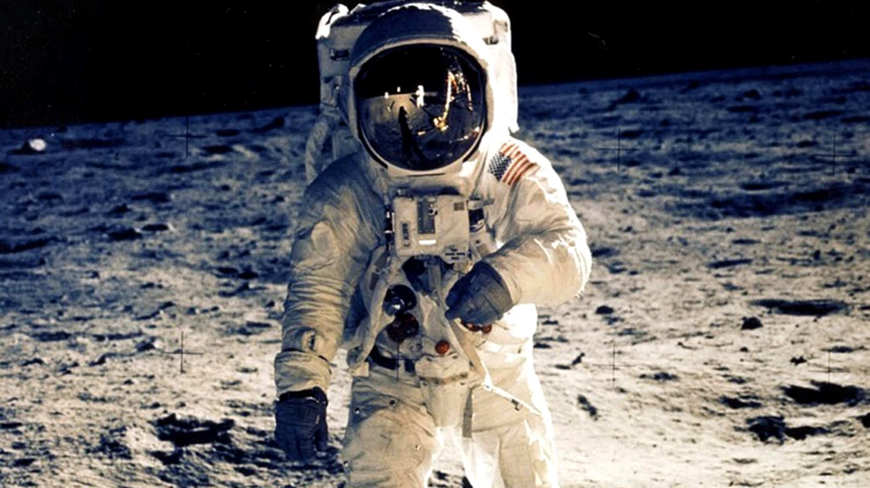 Chiar și astronauții merg la toaletă! Dar cum se întâmpla asta în microgravitație?