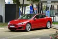 Ce mașină electrică poluează mai mult? Tesla Model 3 sau Mercedes-Benz C-Class?