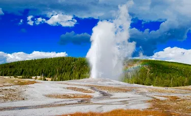 Spectacol în Parcul Naţional Yellowstone. Un izvor termal erupe pentru a patra oară în 60 de ani