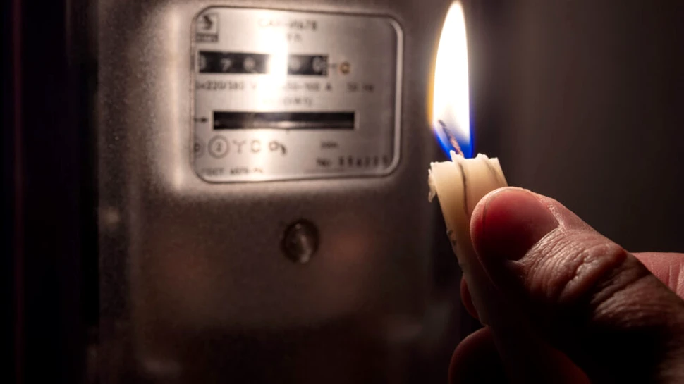 Pană de curent masivă în Balcani! Ar fi de vină temperaturile foarte mari