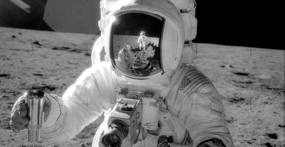 Descoperirea UIMITOARE de pe costumele astronauţilor care au zburat pe Lună în misiunea Apollo 12. ”Am râs atât de tare încât oamenii ne-au acuzat că am fi fost beţi”