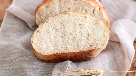 De ce pâinea îngrașă chiar și atunci când nu o mâncăm în exces?