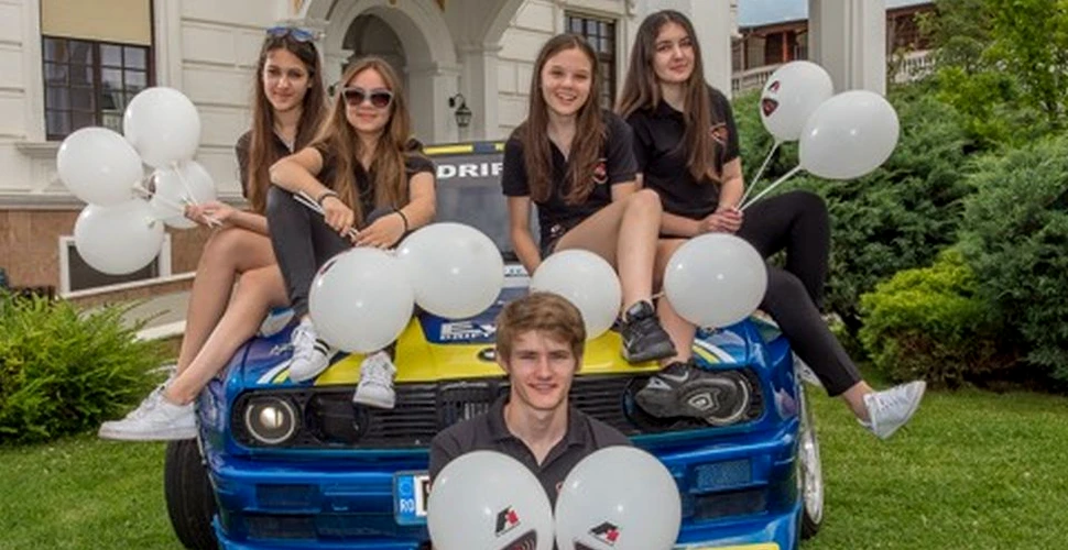 Pentru prima dată, România va participa la singura competiţie de vehicule miniaturale de Formula 1, cu o echipă formată exclusiv din elevi – FOTO