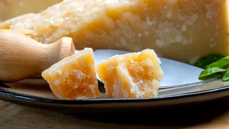 Una dintre cele mai iubite brânzeturi din lume, în pericol din cauza valurilor de căldură