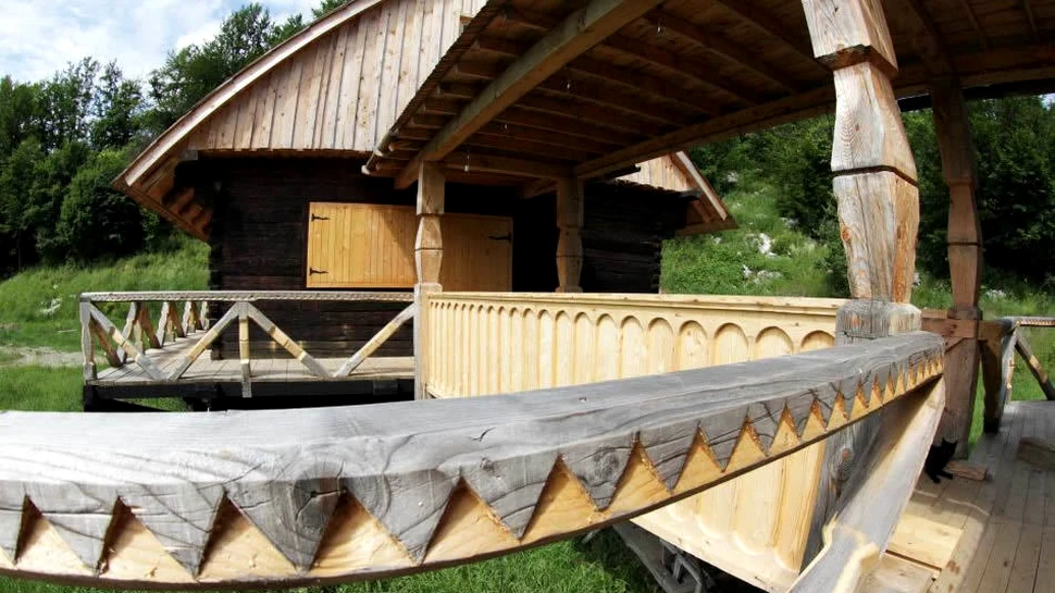 Raven’s Nest – un sat de vacanţă unic în România