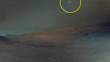 Unul dintre cei doi sateliți naturali ai lui Marte, fotografiat chiar de pe suprafața marțiană