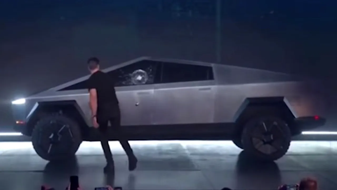 1-cybertruck-geamuri-sparte-tesla-descopera 