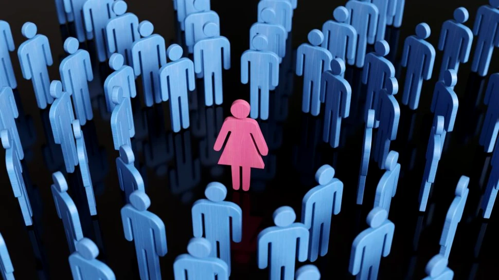 Misoginia online, o problemă pentru adolescenți. Specialiștii cer reguli mai stricte