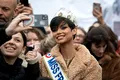 Miss Franța 2024, hărțuită pe Internet. Emmanuel Macron a sărit în ajutorul ei