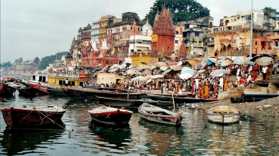 Două râuri sacre din India au fost declarate ,,entităţi vii” şi au aceleaşi drepturi precum oamenii.  Practicile morbide care se petrec pe ele în numele credinţei