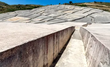 Un oraș acoperit cu beton este un „Pompeii modern” și simbol al artei contemporane