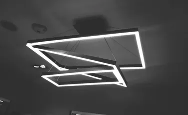 (P) Cum îți schimbă iluminatul starea de spirit? Descoperă cum să-ți creezi ambientul perfect!