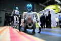 Cum sunt antrenați roboții umanoizi într-o „școală de roboți” din China?