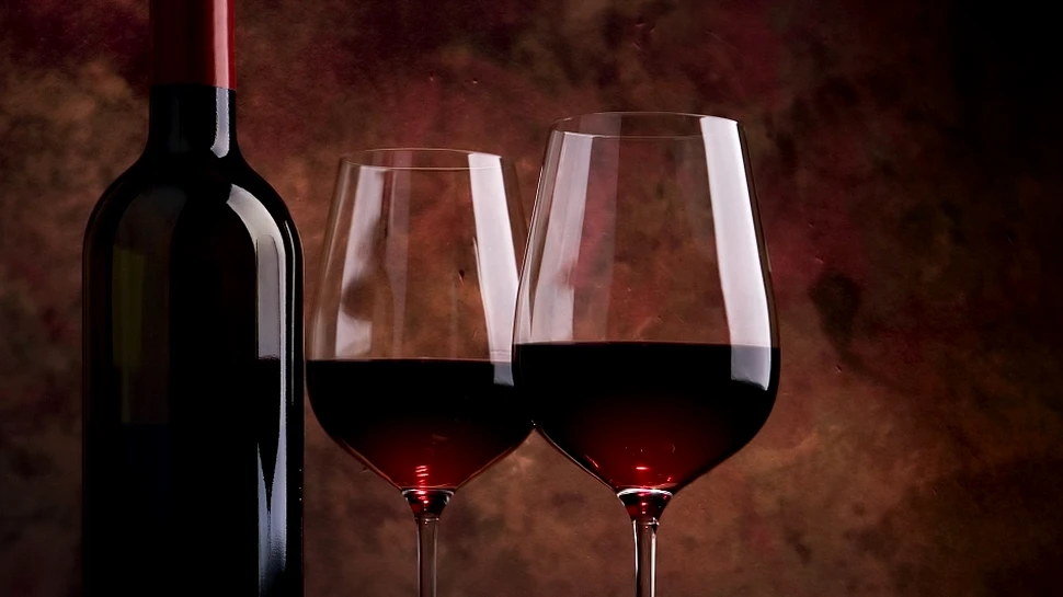 Un nou studiu confirmă definitiv efectele benefice ale vinului roşu