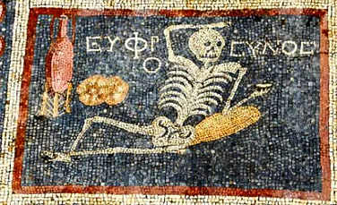 Un mozaic antic cu un ”schelet NESĂBUIT” îi uimeşte pe arheologi. Mesajul pe care îl transmite este şi mai surprinzător – FOTO