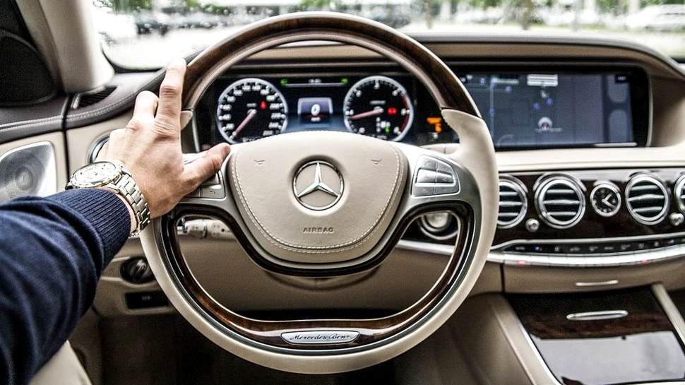 Oraşul în care jumătate din maşini sunt Mercedes-Benz
