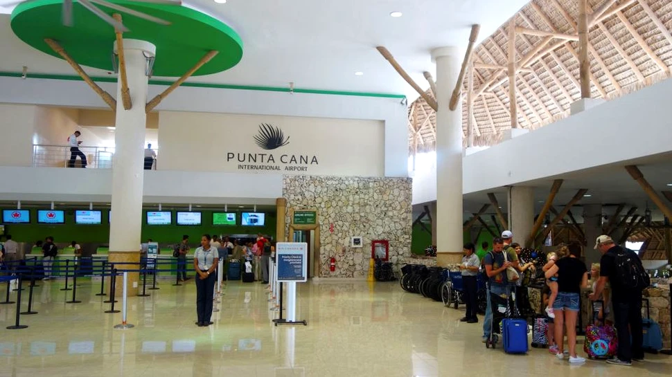 Un bărbat trăieşte în aeroport de aproape 10 ani. Ce s-a întâmplat cu acesta în 2008