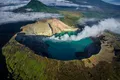Un vulcan din Indonezia scuipă „lavă” albastră, iar cercetătorii au aflat de ce