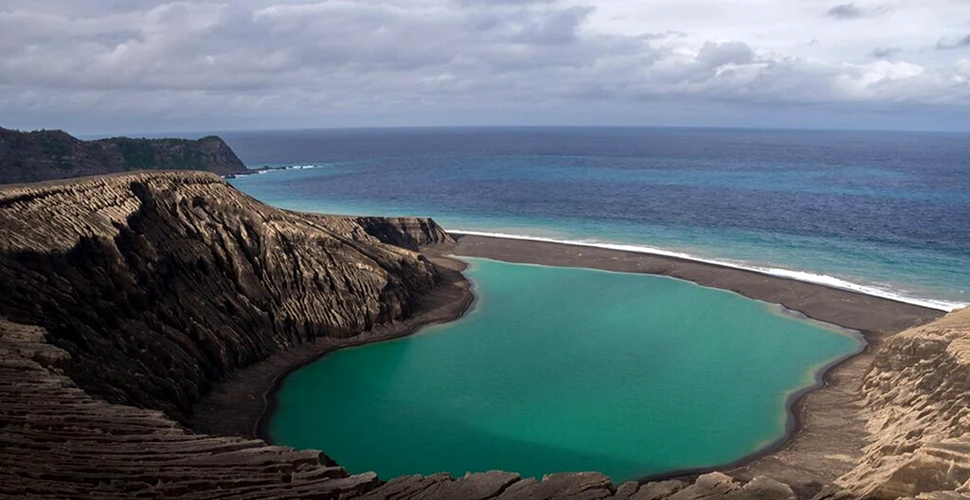 O insulă apărută de nicăieri are forme de viață nemaivăzute