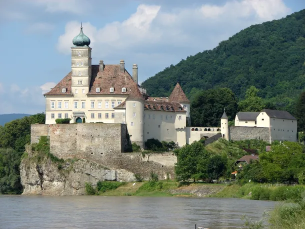 Castelul Schönbühel