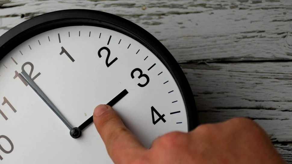 De ce ora de vară începe la 3 dimineața și nu la miezul nopții?