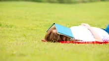 Poate lectura să fie o formă de terapie?