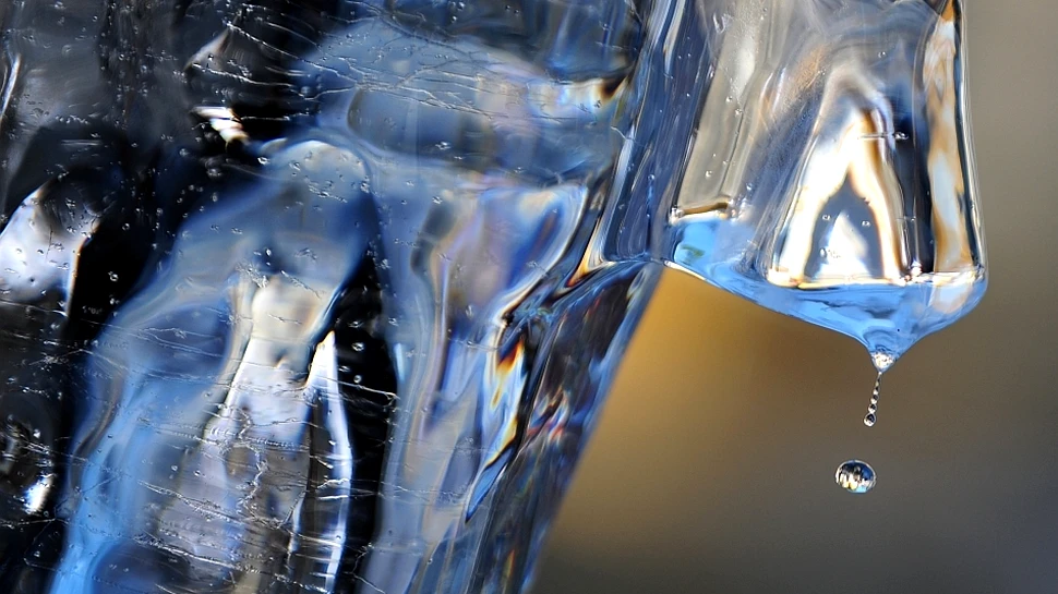 NASA a măsurat ritmul incredibil în care se topesc gheţarii