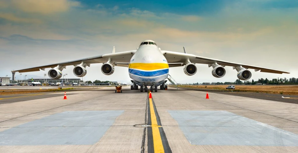 Cel mai mare avion din lume a pierit în atacurile rușilor asupra Ucrainei