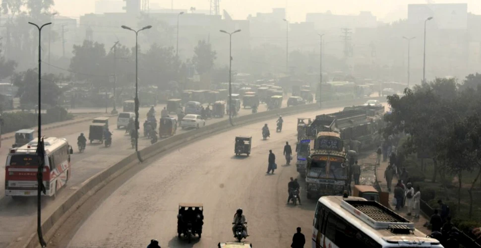 Pakistan a folosit pentru prima oară ploaia artificială împotriva smogului