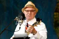 Steve Martin: de la vânzarea ghidurilor la Disneyland la cinci premii Grammy și un Oscar onorific