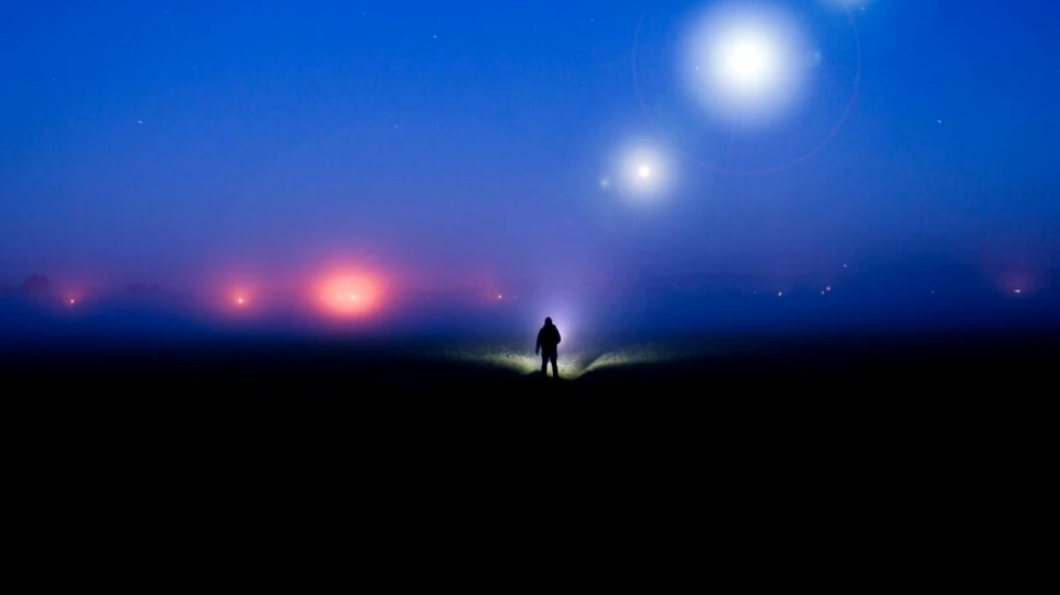 Un studiu surprinzător sugerează că unele OZN-uri ar fi fost create de teste nucleare