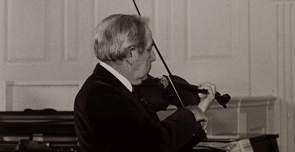 O vioară Stradivarius, ce a aparţinut unui violonist legendar, fost elev al lui Enescu, descoperită la 35 de ani după ce a fost furată